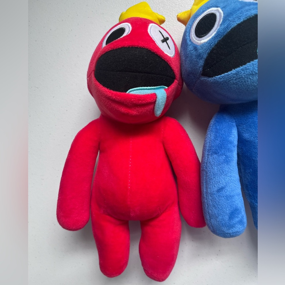 Rainbow Friends Roblox Plush Toys (Blue & Red) - Picture 3 of 5